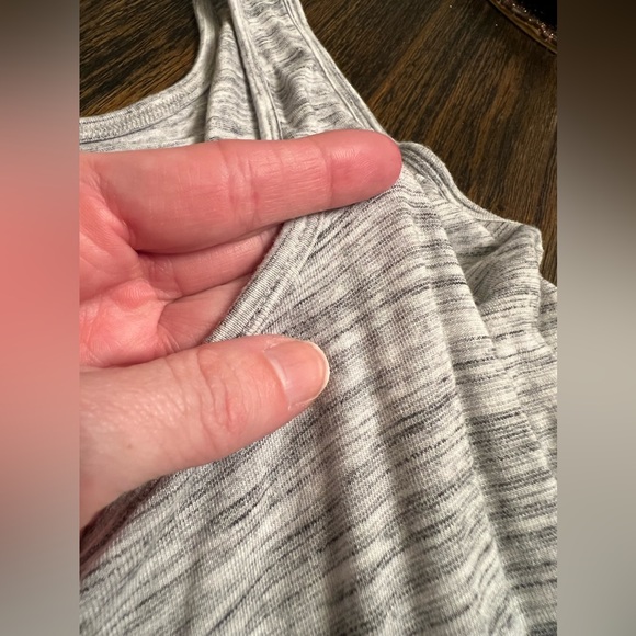 XL OLD NAVY TANK - stretchy & flows. Good condition, normal wear. ￼ - Picture 6 of 7